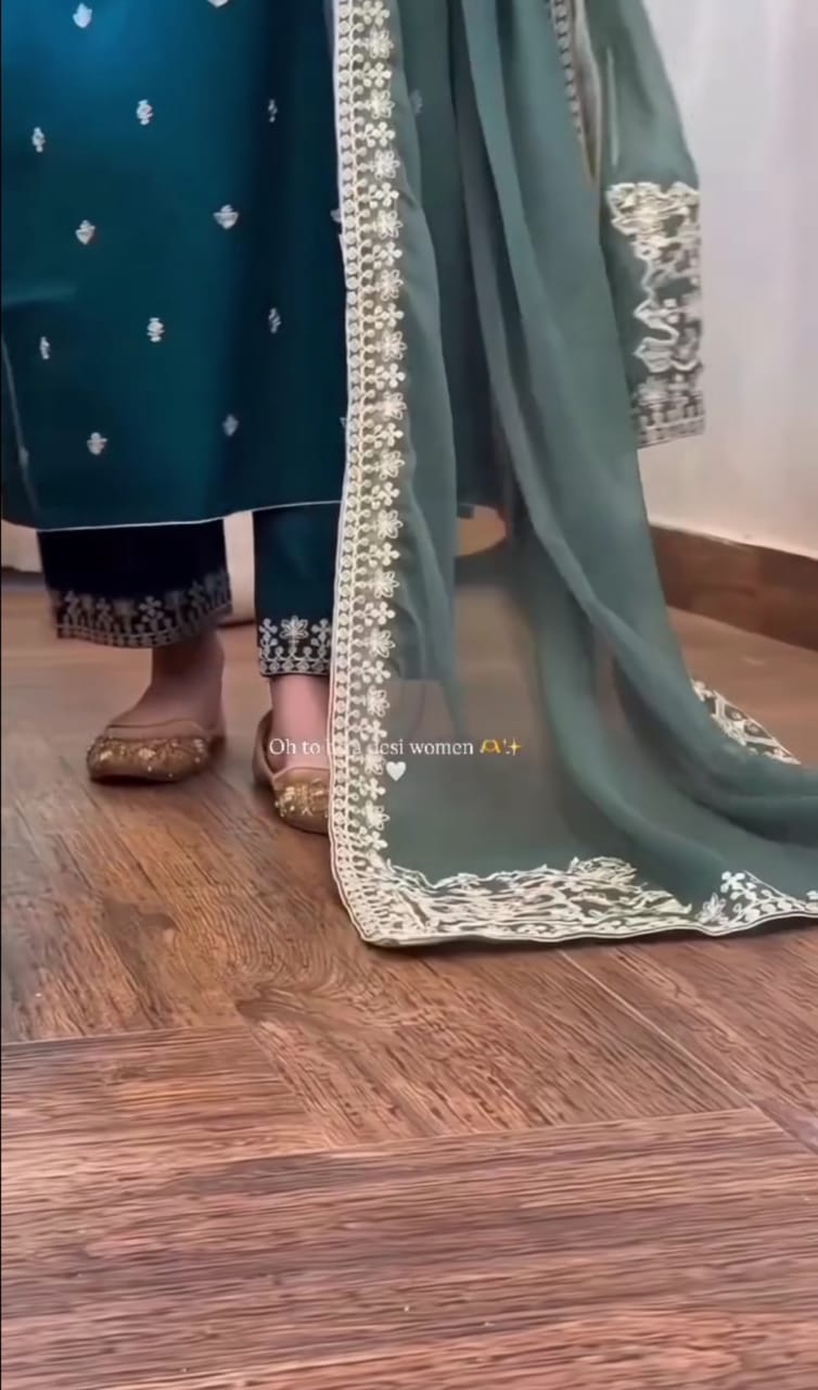 Signature Festive 3PC Embroidered Collection